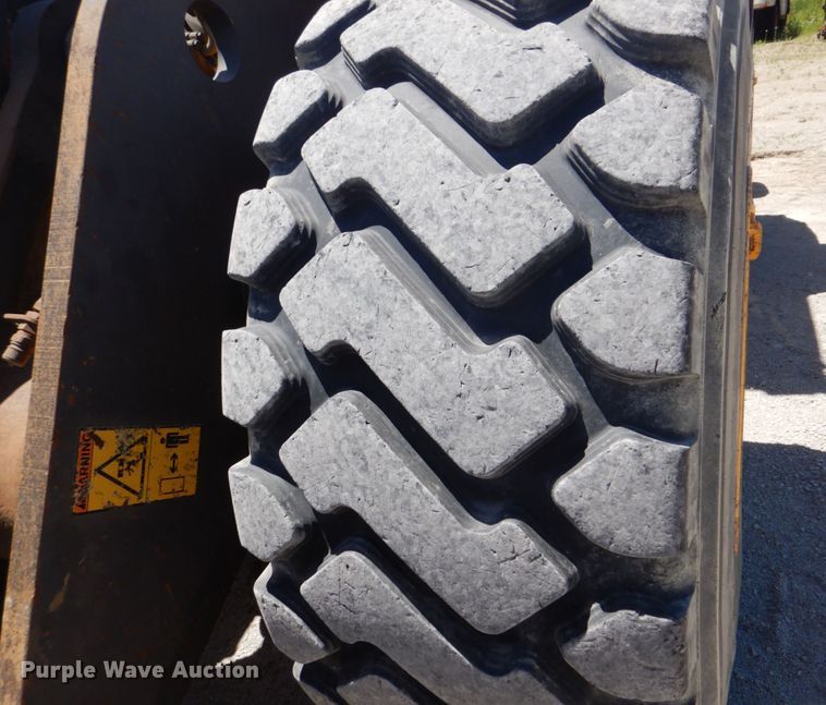 image for item DS8071 Volvo L180E  wheel loader