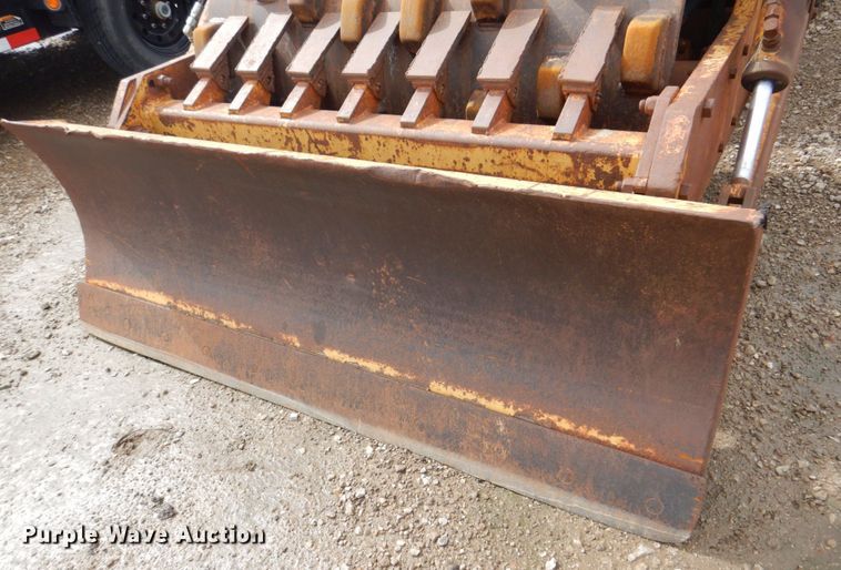 image for item DS8080 1987 Caterpillar CP-323  single drum vibratory roller