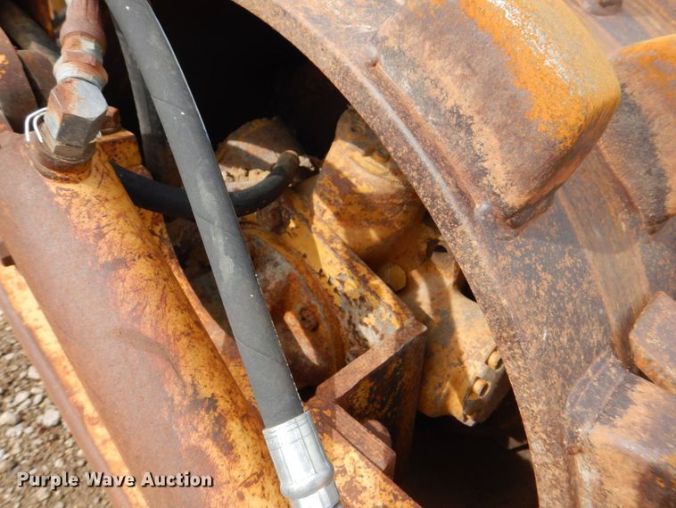 image for item DS8080 1987 Caterpillar CP-323  single drum vibratory roller