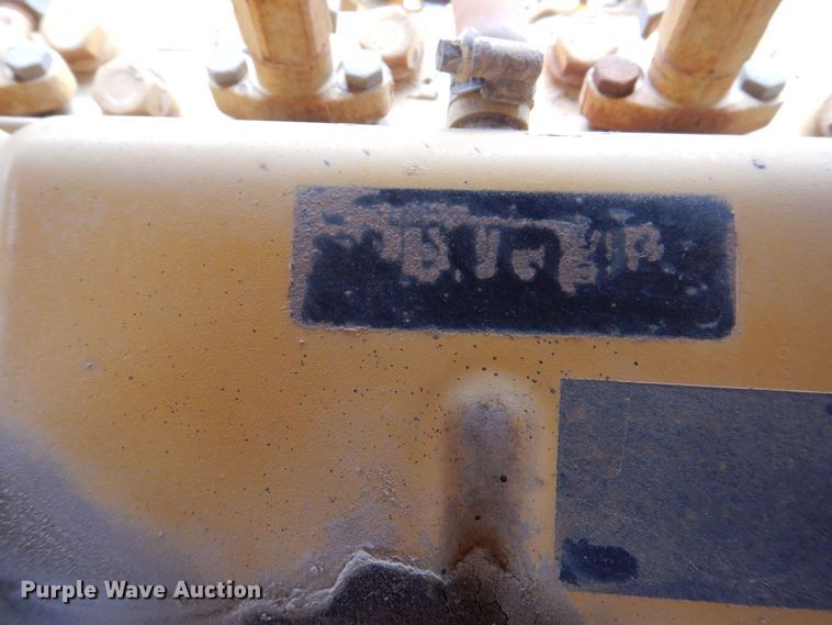 image for item DS8080 1987 Caterpillar CP-323  single drum vibratory roller