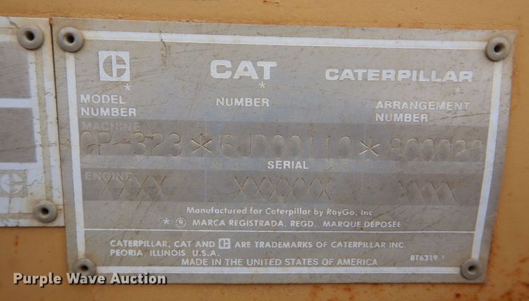 image for item DS8080 1987 Caterpillar CP-323  single drum vibratory roller