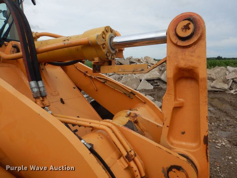 image for item DS8081 1995 Case 621B  wheel loader