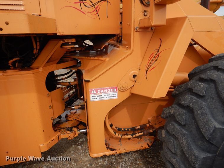 image for item DS8081 1995 Case 621B  wheel loader