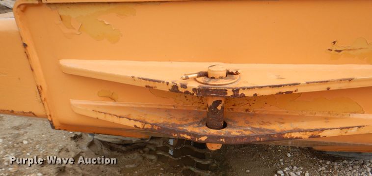 image for item DS8081 1995 Case 621B  wheel loader