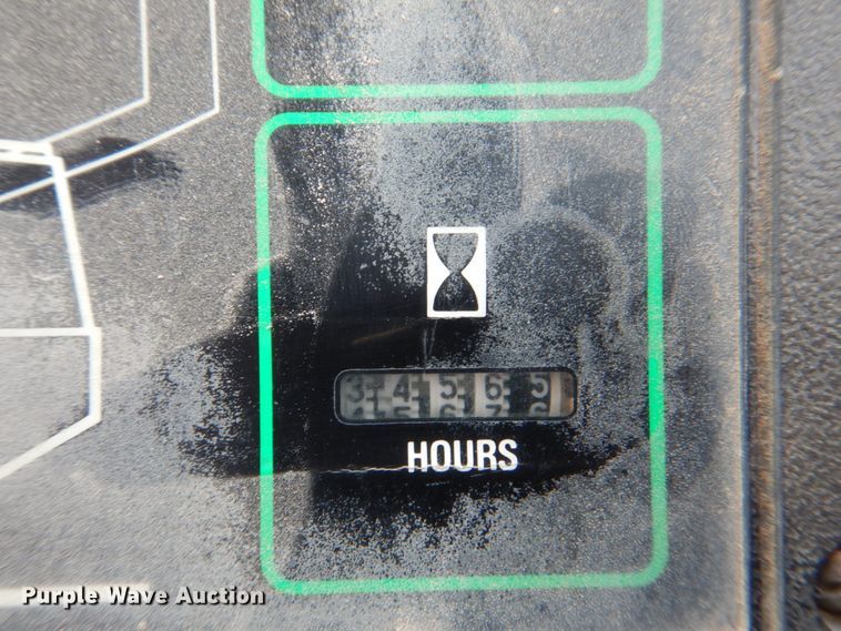 image for item DS8081 1995 Case 621B  wheel loader