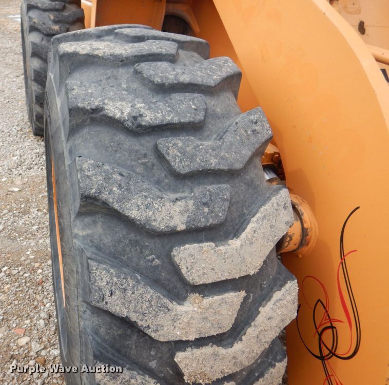 image for item DS8081 1995 Case 621B  wheel loader