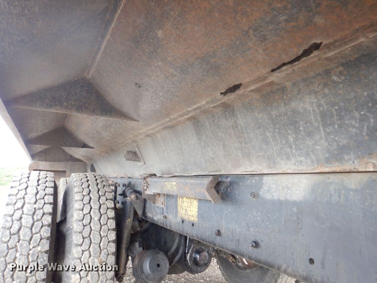 image for item DS8082 2001 Sterling Acterra M8500  dump truck