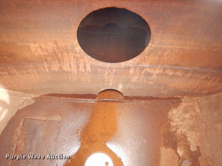 image for item DS8083 1989 Freightliner FLC112  water truck