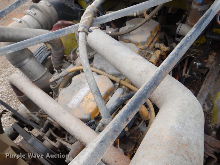 image for item DS8083 1989 Freightliner FLC112  water truck