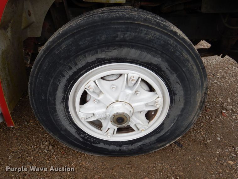 image for item DS8083 1989 Freightliner FLC112  water truck