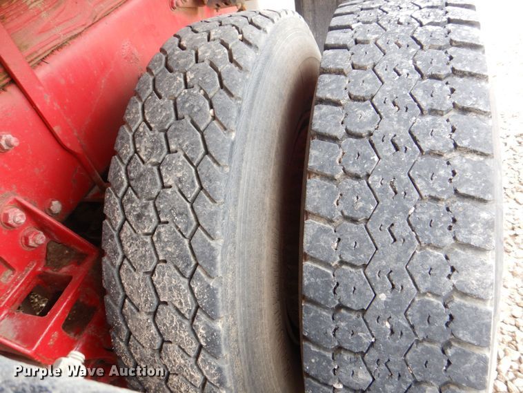 image for item DS8083 1989 Freightliner FLC112  water truck