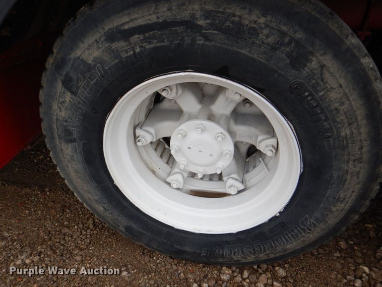 image for item DS8083 1989 Freightliner FLC112  water truck