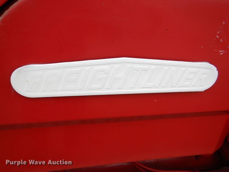 image for item DS8083 1989 Freightliner FLC112  water truck