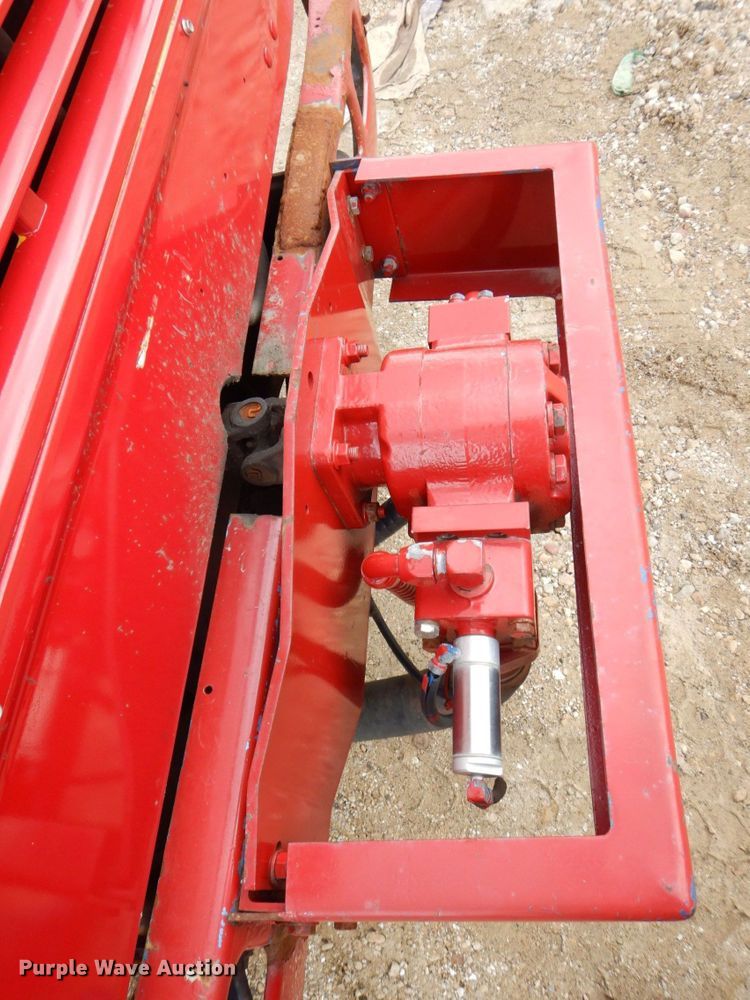 image for item DS8089 2002 International 4900  refuse truck