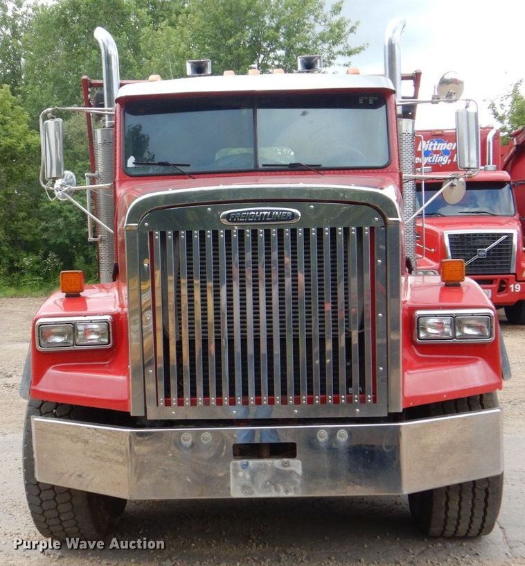 image for item DS8090 1994 Freightliner FLD120  roll-off container truck