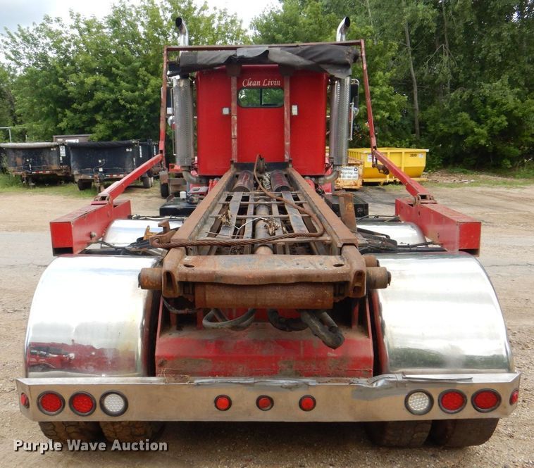 image for item DS8090 1994 Freightliner FLD120  roll-off container truck