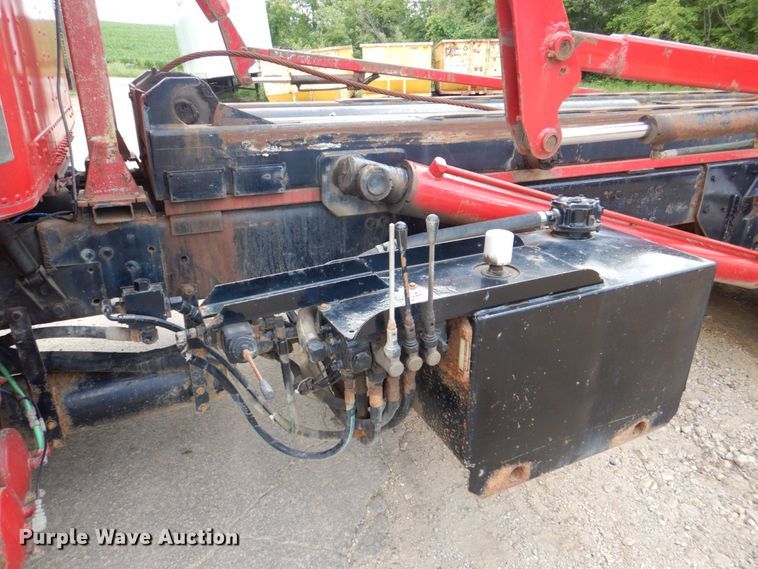 image for item DS8090 1994 Freightliner FLD120  roll-off container truck