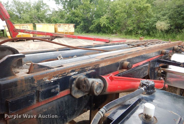 image for item DS8090 1994 Freightliner FLD120  roll-off container truck