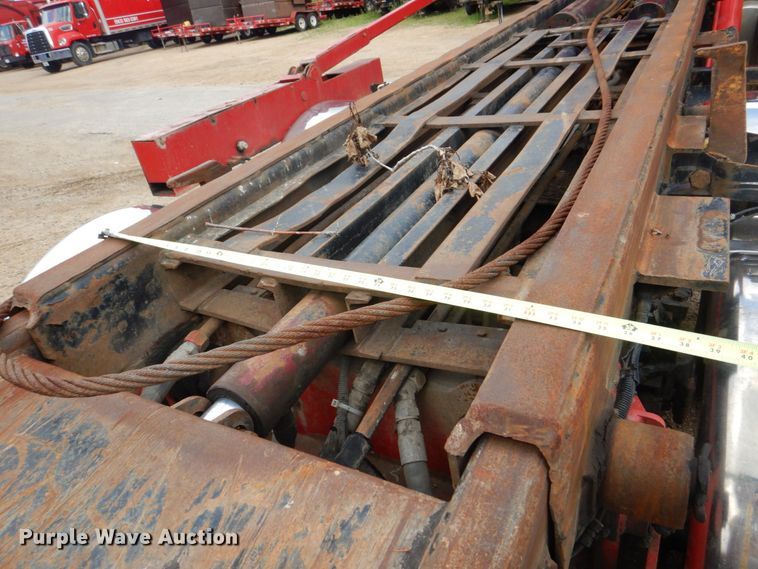 image for item DS8090 1994 Freightliner FLD120  roll-off container truck