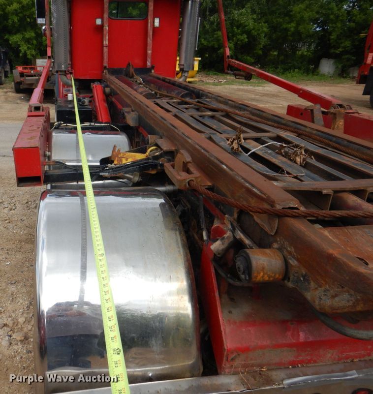 image for item DS8090 1994 Freightliner FLD120  roll-off container truck