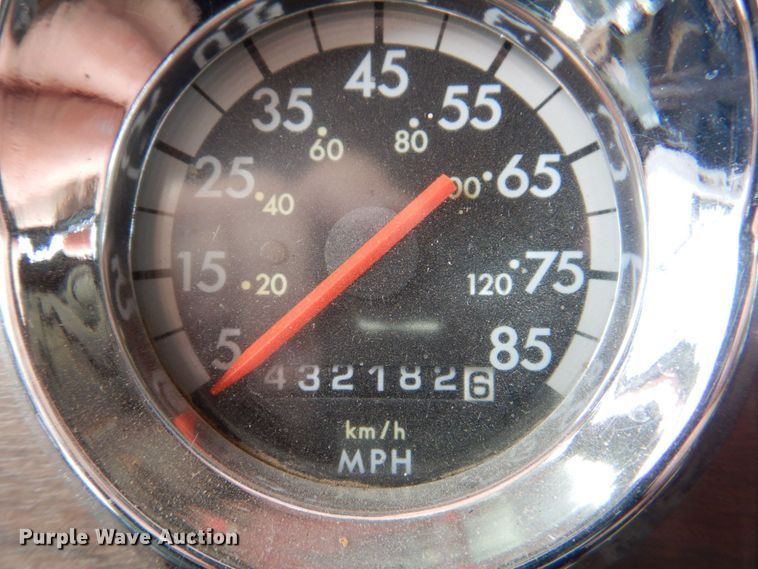 image for item DS8090 1994 Freightliner FLD120  roll-off container truck