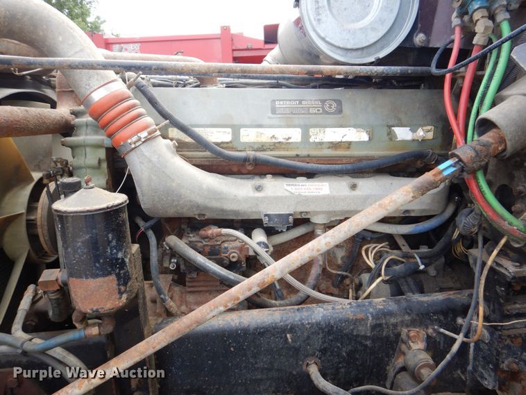 image for item DS8090 1994 Freightliner FLD120  roll-off container truck