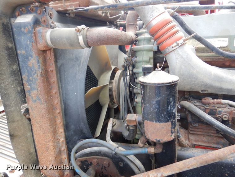 image for item DS8090 1994 Freightliner FLD120  roll-off container truck