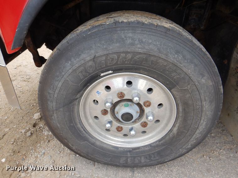 image for item DS8090 1994 Freightliner FLD120  roll-off container truck