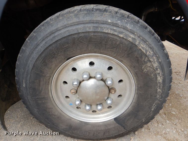 image for item DS8090 1994 Freightliner FLD120  roll-off container truck