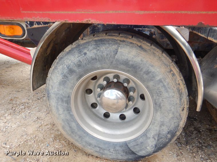 image for item DS8090 1994 Freightliner FLD120  roll-off container truck