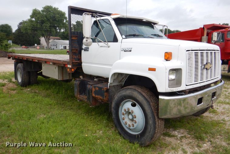 image for item DS8091 1993 Chevrolet Kodiak  flatbed truck