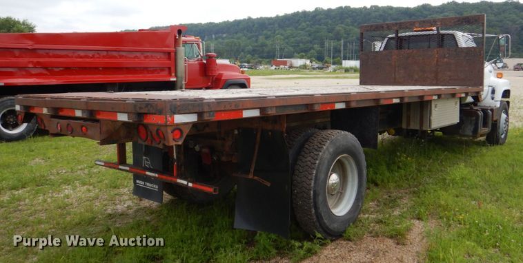 image for item DS8091 1993 Chevrolet Kodiak  flatbed truck