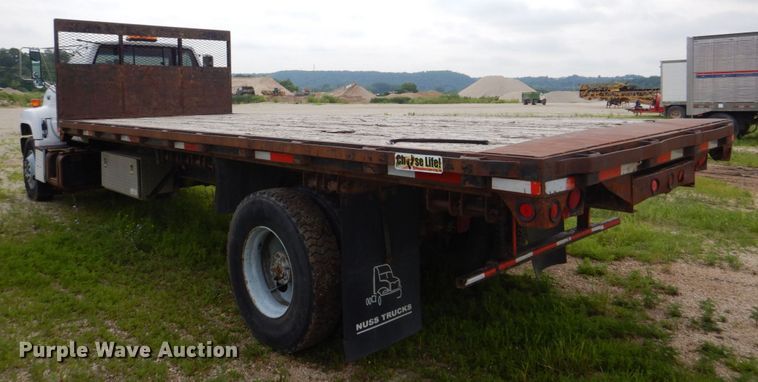 image for item DS8091 1993 Chevrolet Kodiak  flatbed truck