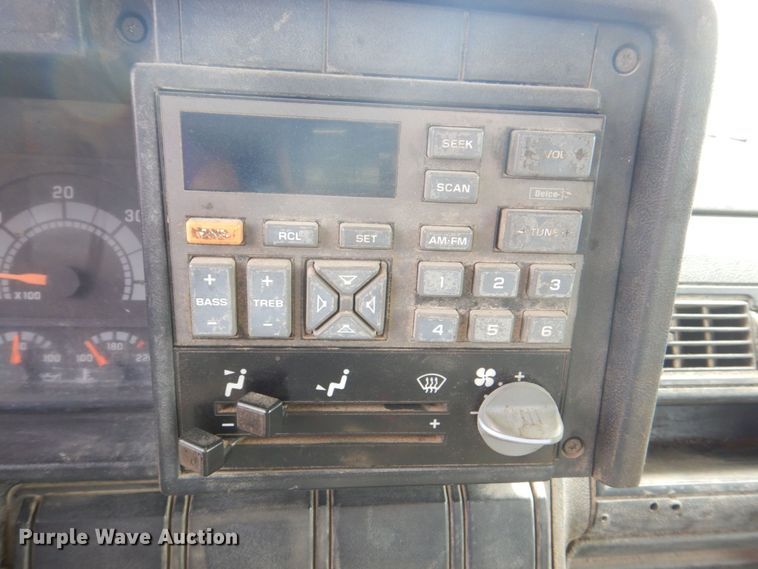 image for item DS8091 1993 Chevrolet Kodiak  flatbed truck