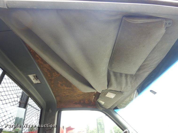 image for item DS8091 1993 Chevrolet Kodiak  flatbed truck