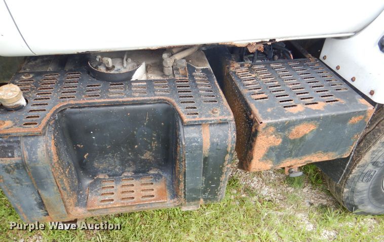 image for item DS8091 1993 Chevrolet Kodiak  flatbed truck