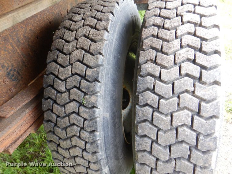 image for item DS8091 1993 Chevrolet Kodiak  flatbed truck