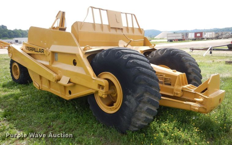 image for item DS8096 Caterpillar 435  scraper