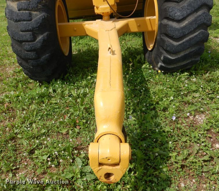 image for item DS8096 Caterpillar 435  scraper