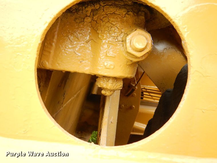 image for item DS8096 Caterpillar 435  scraper