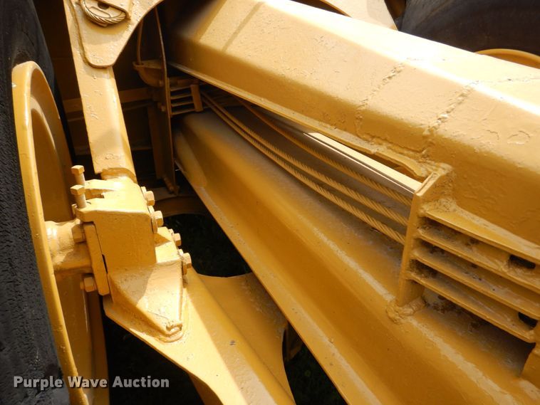 image for item DS8096 Caterpillar 435  scraper