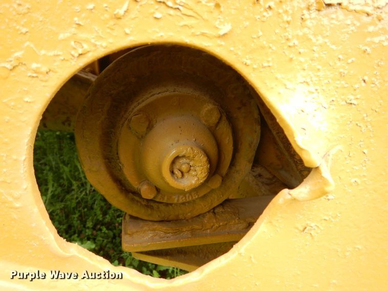 image for item DS8096 Caterpillar 435  scraper