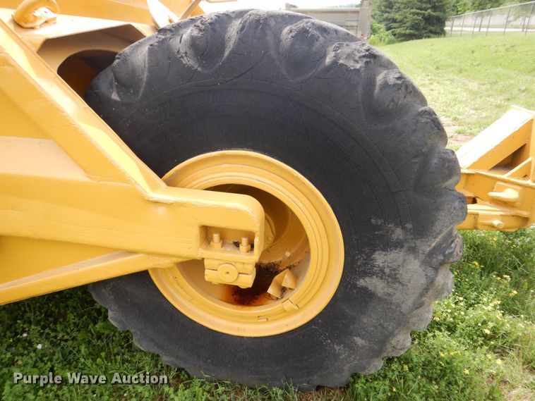 image for item DS8096 Caterpillar 435  scraper