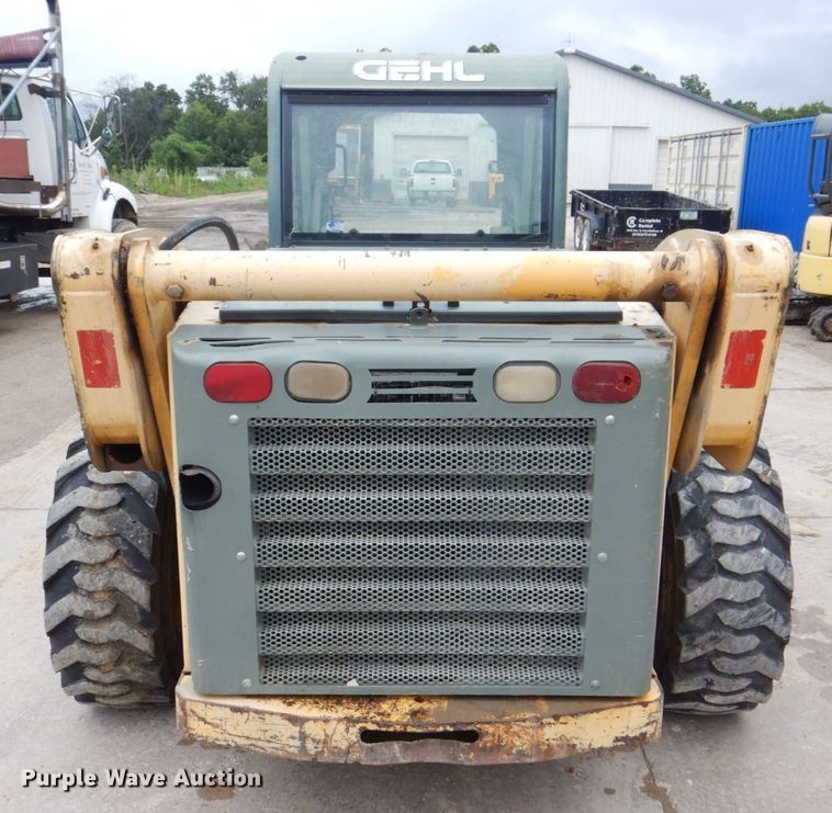 image for item DS8100 Gehl 7810 Turbo  skid steer loader