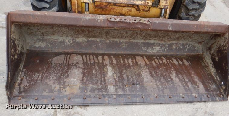 image for item DS8100 Gehl 7810 Turbo  skid steer loader