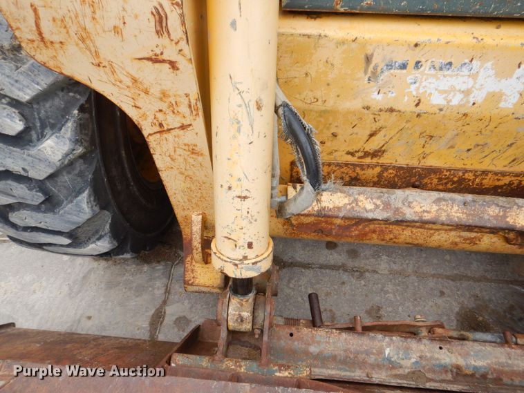 image for item DS8100 Gehl 7810 Turbo  skid steer loader