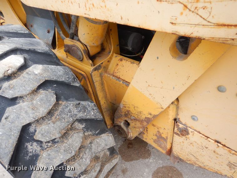 image for item DS8100 Gehl 7810 Turbo  skid steer loader