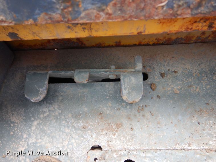 image for item DS8100 Gehl 7810 Turbo  skid steer loader