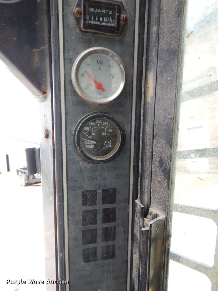 image for item DS8100 Gehl 7810 Turbo  skid steer loader