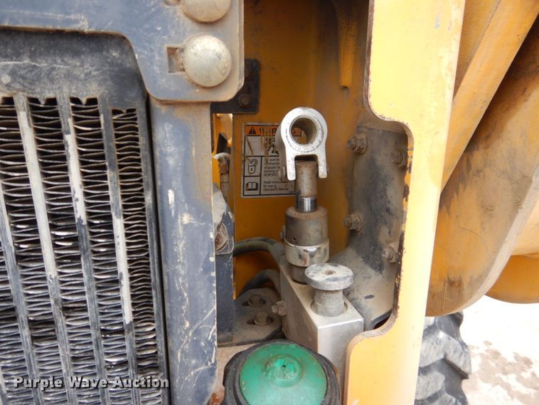 image for item DS8100 Gehl 7810 Turbo  skid steer loader